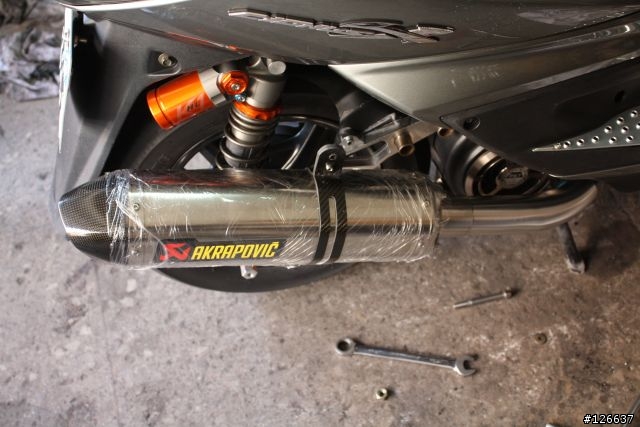KAWASAKI ZX-10R 御用 AKRAPOVIC / 蠍子鈦合金六角鯉魚嘴 SP 版  FOR 新勁戰