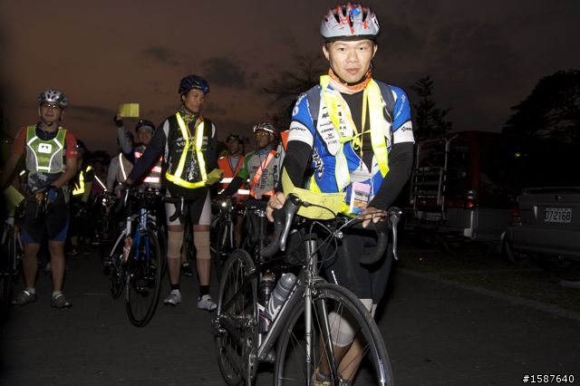 偷‧拍   2/27瘋300K選手英姿  選手們，敬請自行取用^^