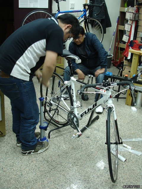 人蔘，進階了[ Fuji Roubaix 2.0 ]開箱文