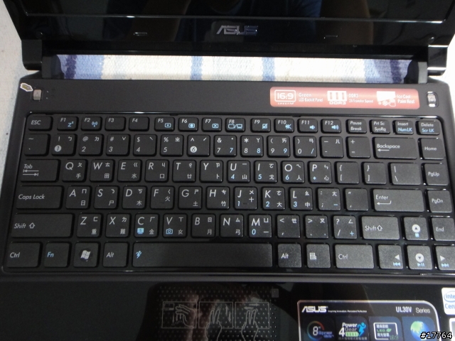 『外型再進化 輕薄美型機 』ASUS UL30Vt