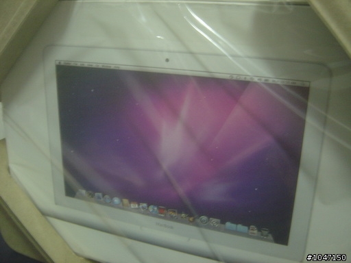[非專業開箱-圖多] Macbook 小白快速開箱...圖片有點糊..