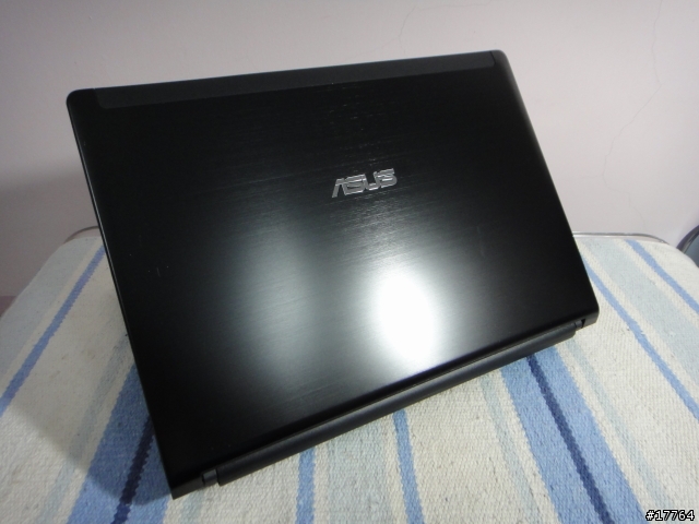『外型再進化 輕薄美型機 』ASUS UL30Vt