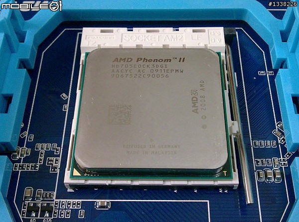 [開箱]技嘉MA74GM-S2與肥嫩 II X3 705e的成功開核初體驗