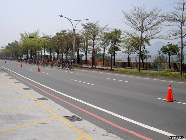 2010環台賽-第六站 台2線(於淡水紅樹林照) 更新回程空拍照