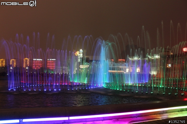 元宵節盛況 in 潮州市人民廣場 in China~