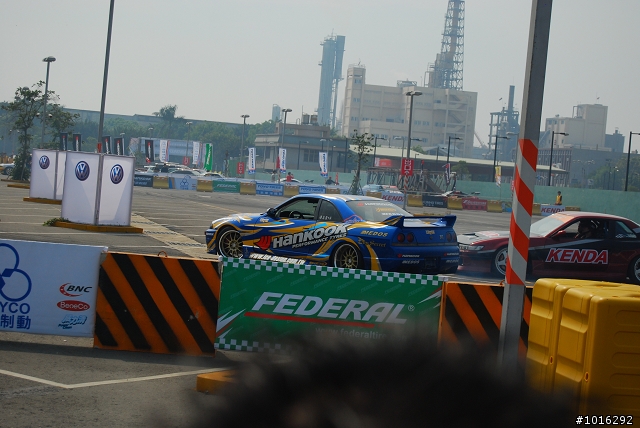 575、大黃蜂&R35 in夢時代