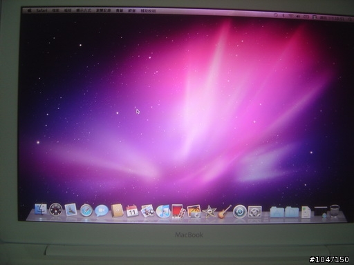 [非專業開箱-圖多] Macbook 小白快速開箱...圖片有點糊..