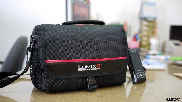 分享我的GF1新包包~PGS19XEK Lumix G Series Case