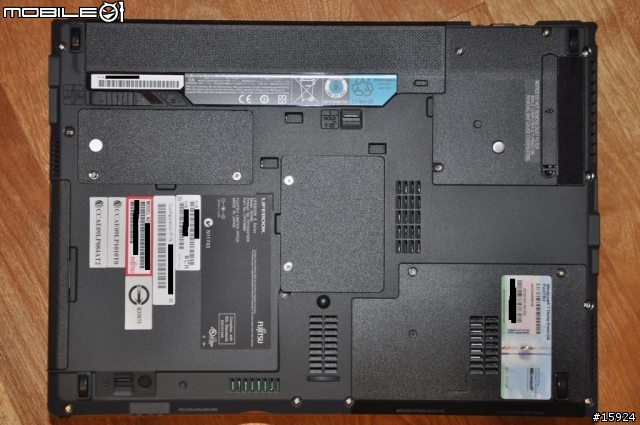 [開箱] 人生第一台筆電 Fujitsu LifeBook SH560B