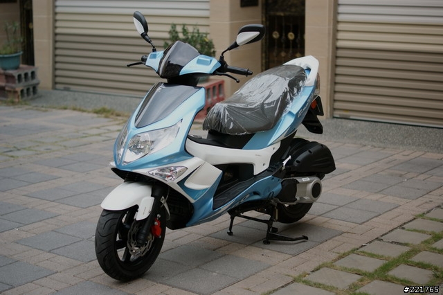 (開箱)PGO G-MAX 220 EFI 水藍白