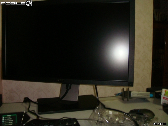 DELL U2711 台灣搶先開箱～～