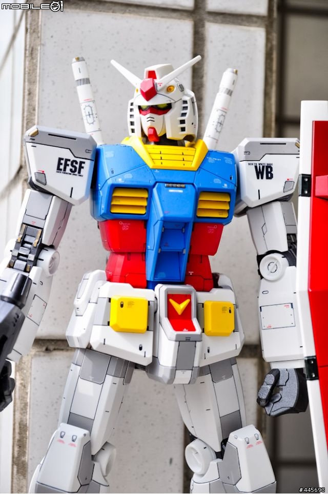 1:48 30th RX-78鋼彈  還真的蠻大隻的(圖多)補圖9/17