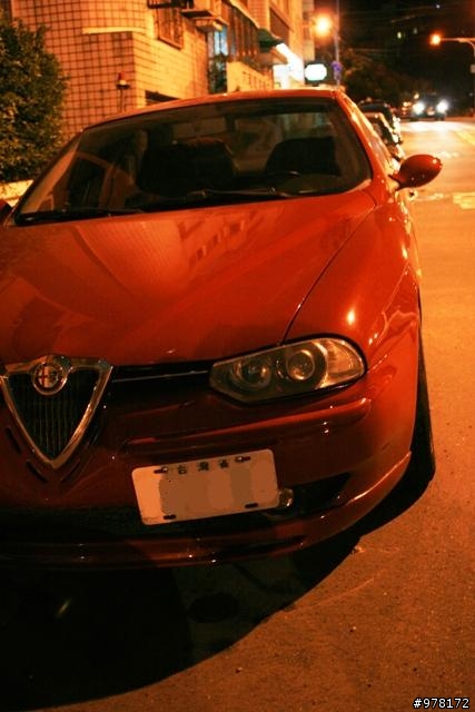 Red Alfa Romeo 156~