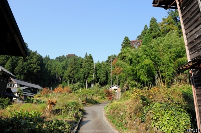 站在日本手工眼鏡界頂端的男人 ．【山本泰八郎】工坊參訪記