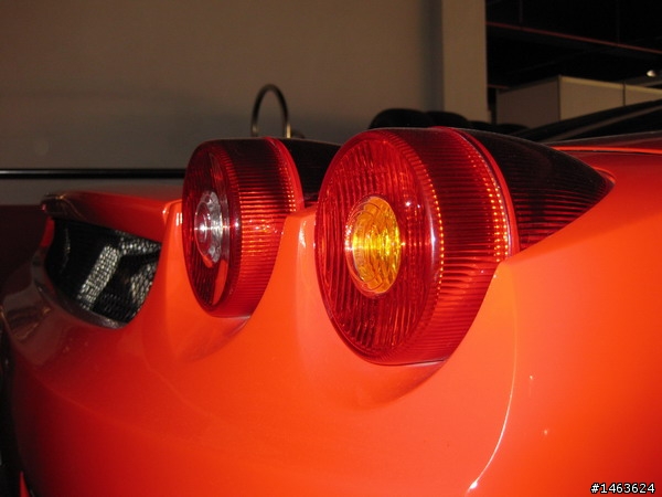 [分享]Ferrari Enzo直擊