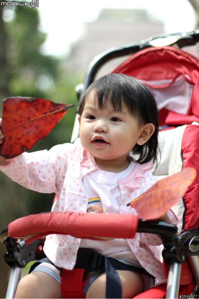 Canon 550D+50mm F1.4 戶外拍小孩