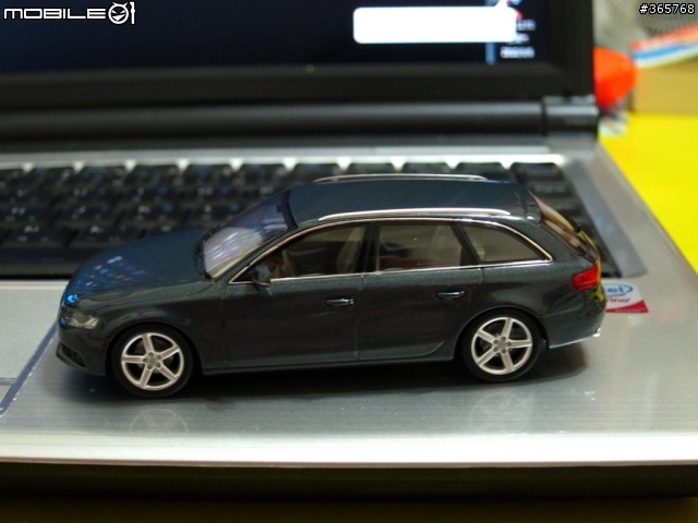Kevin's A4 Avant VS Tony's A4 Avant