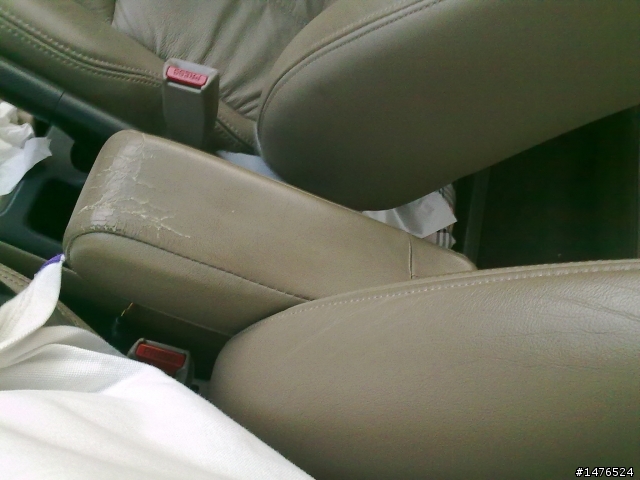 請問汽車皮椅如果龜裂，可以去哪裡更換呢??(高雄)