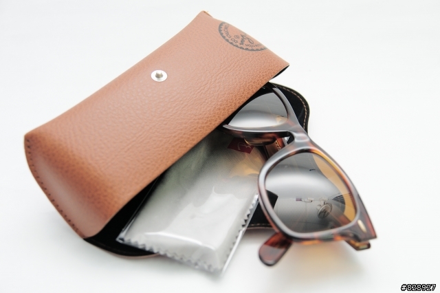 好萊塢明星的最愛OLIVER PEOPLES 眼鏡!!!
