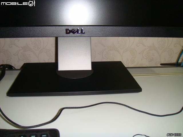 DELL U2711 台灣搶先開箱～～
