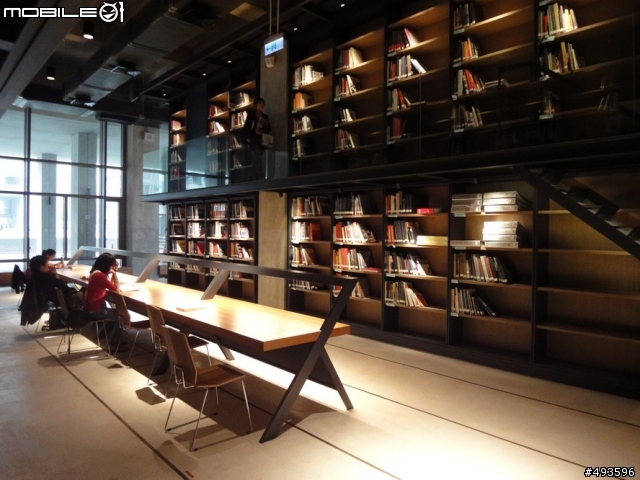 實踐大學新圖書館開箱文(圖多)!!!(啊箱勒= =)