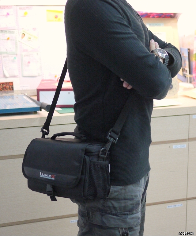 分享我的GF1新包包~PGS19XEK Lumix G Series Case