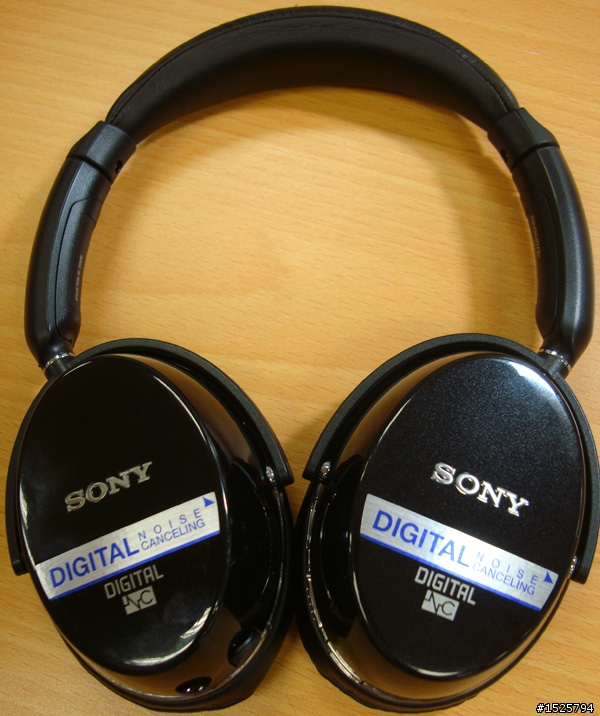 [開箱] 燒燙燙機場開箱 - SONY抗噪耳機 MDR-NC500D