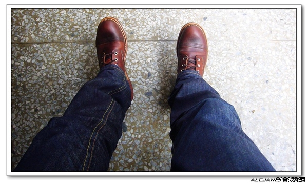 [分享]再開一箱Red Wing 8111 (附實穿圖)