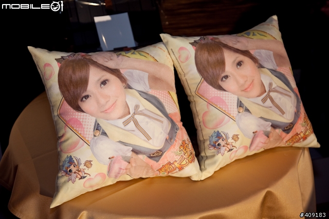 [採訪]豆花妹秀操槍術！《魔卡英雄Online》上市記者會