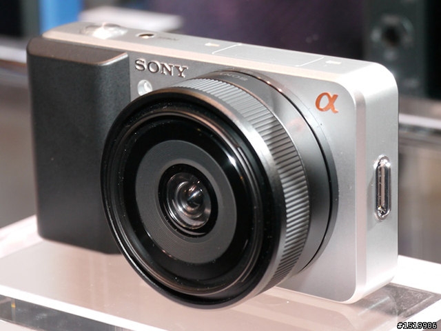 【轉載】Sony 公佈 APS 可換鏡隨身機開發計劃