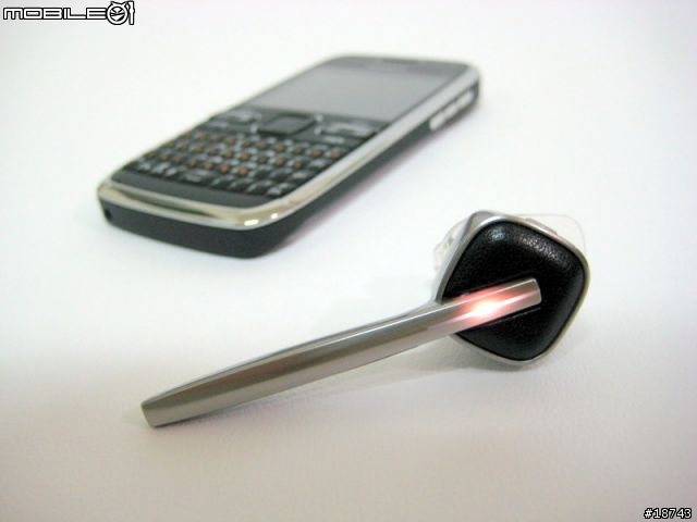 [分享] Plantronics Discovery 975 輕巧、時尚的藍牙耳機