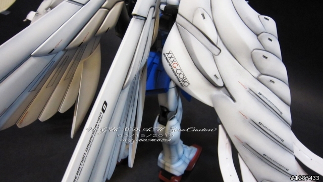 BOM小弟第四彈   PG-Wing GUNDAM Zero Custem  之嘔心泣血之作