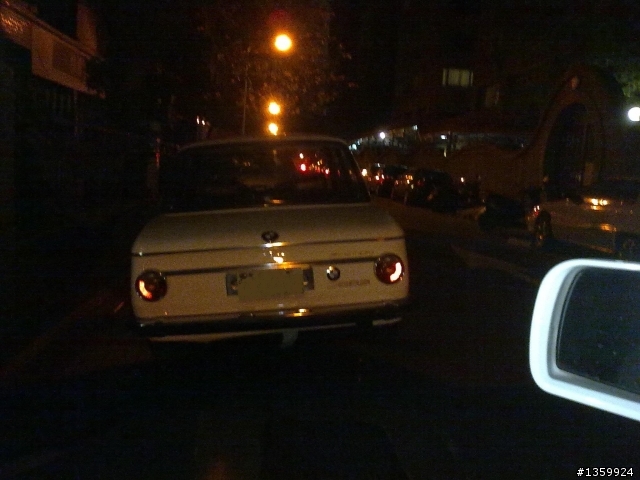 第一次遇到 BMW 2002 ... 保養的真美