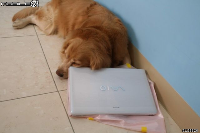 Sony Vaio  VPCEB17FW/W 等很久之簡易開箱文