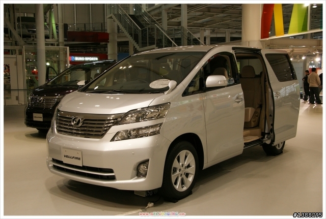 日本看到的RAV4