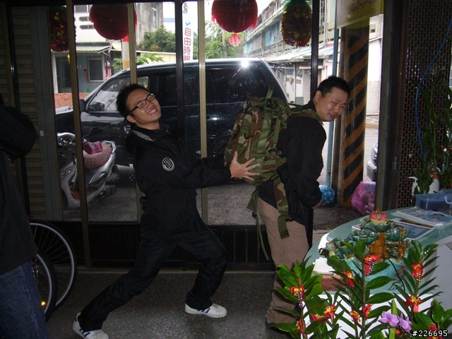 [分享]300K補給人員的留念