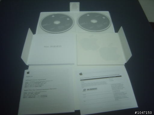 [非專業開箱-圖多] Macbook 小白快速開箱...圖片有點糊..