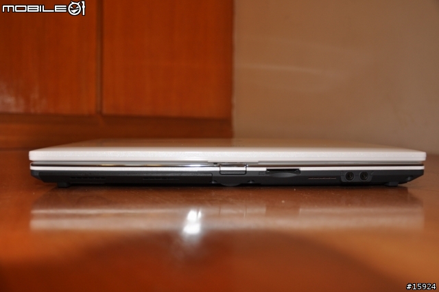 [開箱] 人生第一台筆電 Fujitsu LifeBook SH560B