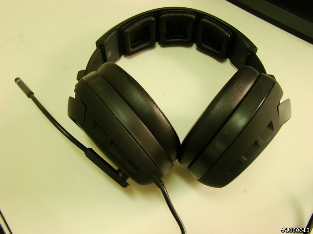 [不正常產品研究所.NTNK]ROCCAT KAVA 5.1 電競專用環繞音效頭戴式耳麥,踹踹看!
