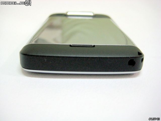 [分享] Nokia E72 隨時隨地，一手掌握工作優勢