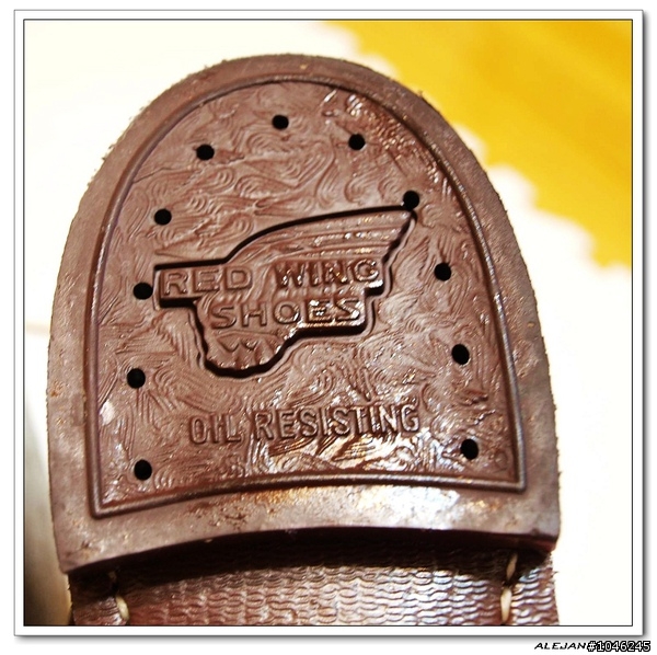 [分享]再開一箱Red Wing 8111 (附實穿圖)