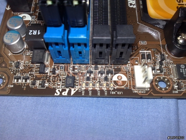 [開箱]微星790GX-G65純開箱缺CPU未上機分享