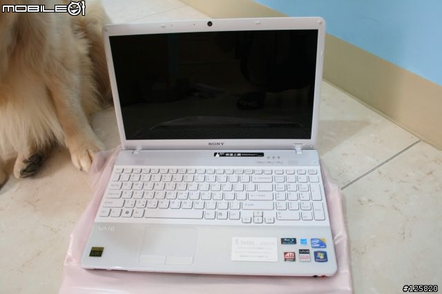 Sony Vaio  VPCEB17FW/W 等很久之簡易開箱文