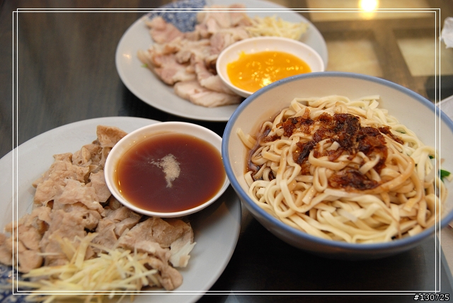 三坑子老街(阿秋姨牛汶水)+關西美食一條街(四美食)