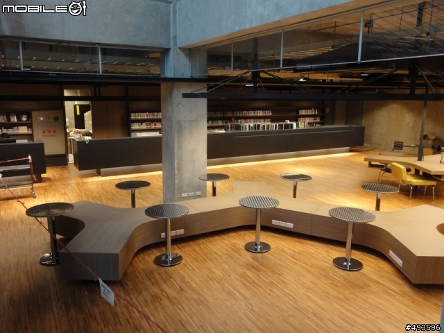 實踐大學新圖書館開箱文(圖多)!!!(啊箱勒= =)