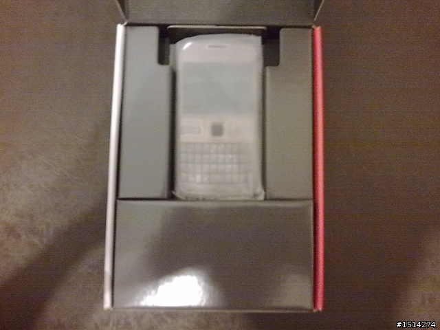 【開箱文】NOKIA E72 展現你無可取代的個人魅力~!