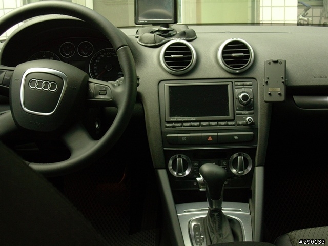 [簡單開箱]Audi A3 2.0TFSI 百周年特仕版...
