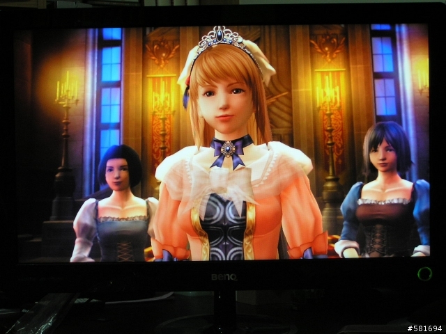 極薄細膩 極致影像- BenQ V2220試用報告