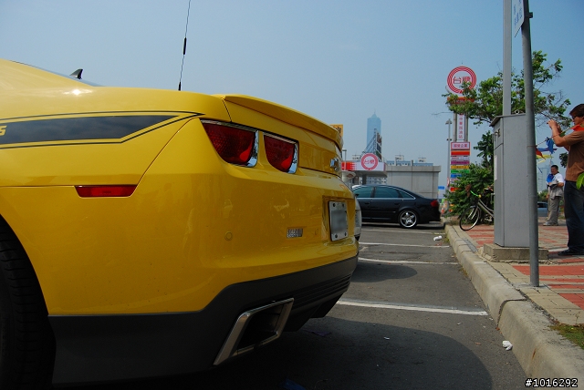 575、大黃蜂&R35 in夢時代