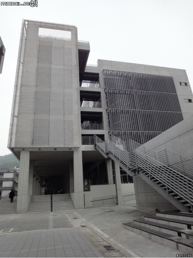 實踐大學新圖書館開箱文(圖多)!!!(啊箱勒= =)